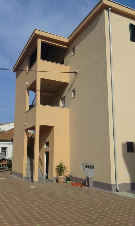 Apartments Robi Trogir Zewnętrze zdjęcie