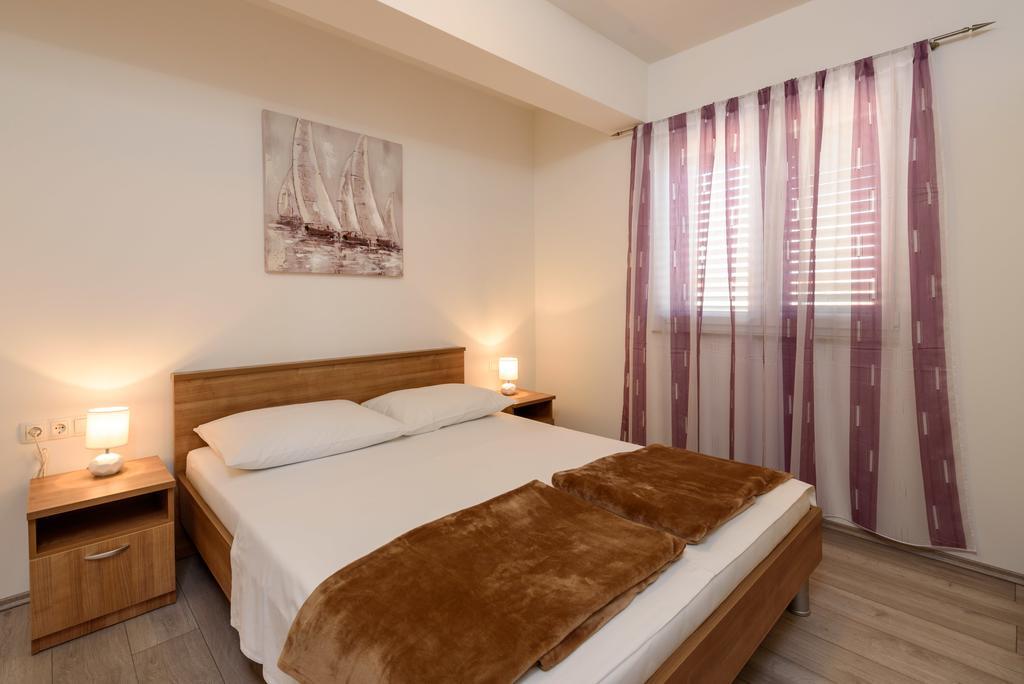 Apartments Robi Trogir Zewnętrze zdjęcie