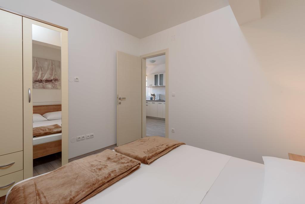 Apartments Robi Trogir Zewnętrze zdjęcie