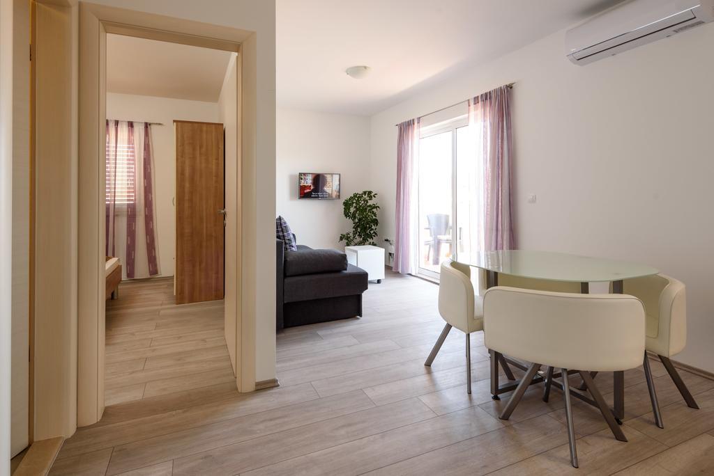 Apartments Robi Trogir Zewnętrze zdjęcie
