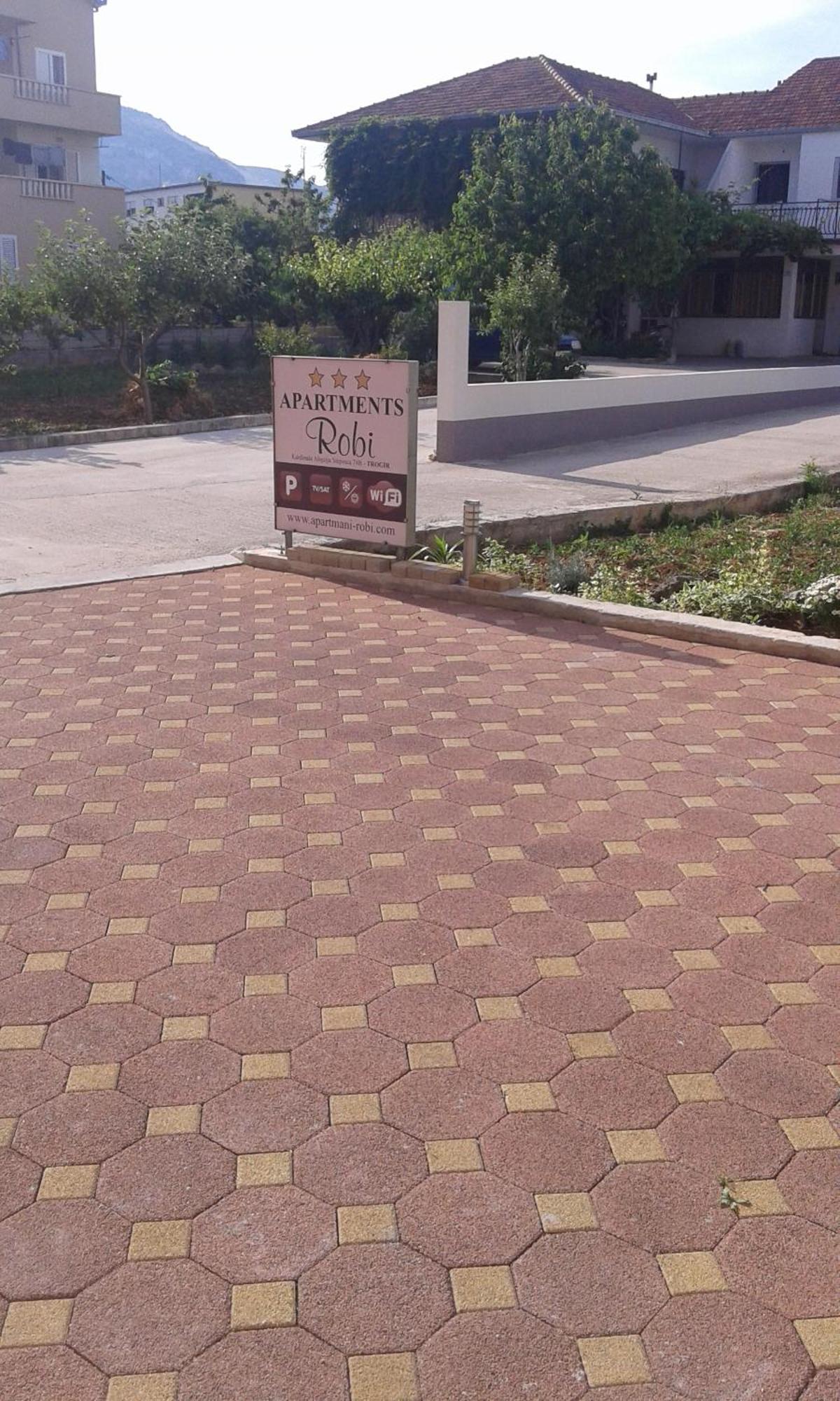 Apartments Robi Trogir Zewnętrze zdjęcie